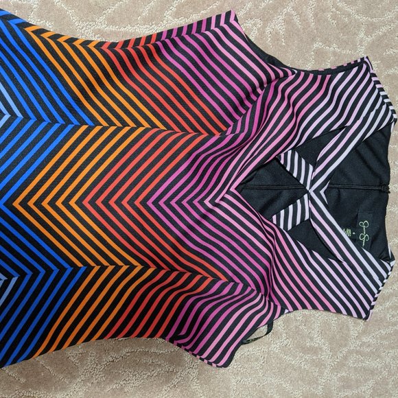 Jessica Simpson Chevron dress Size 6 - Picture 2 of 6